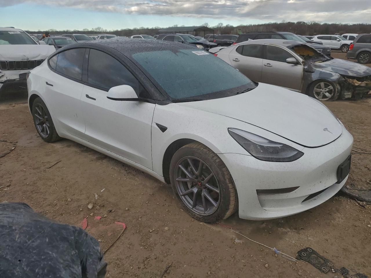 2021 TESLA MODEL 3 photo 4