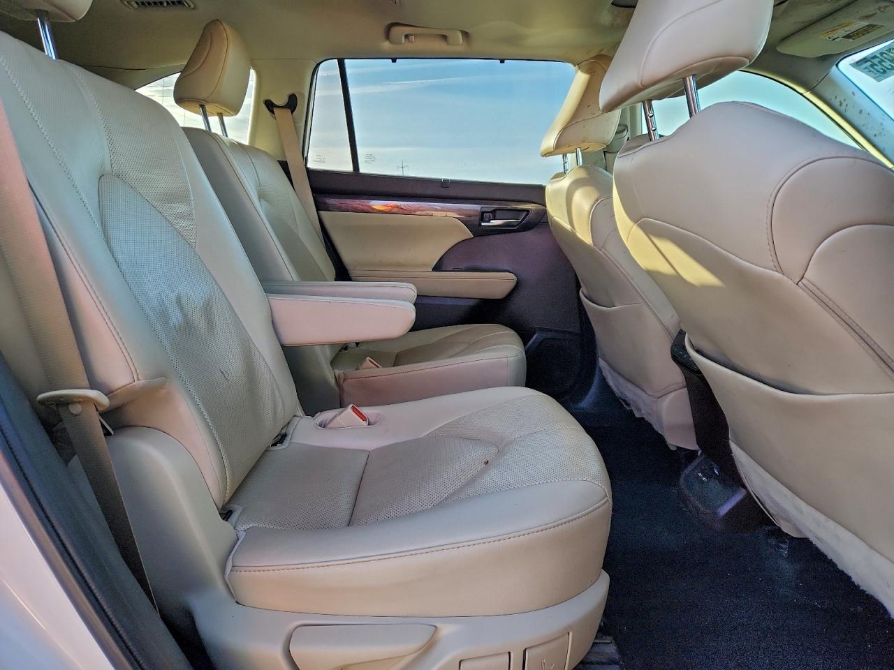 2021 TOYOTA HIGHLANDER LIMITED photo 11