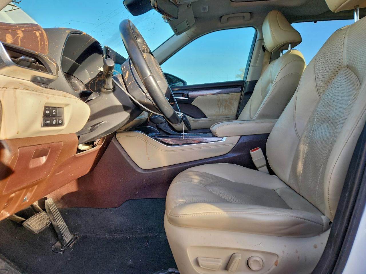2021 TOYOTA HIGHLANDER LIMITED photo 7