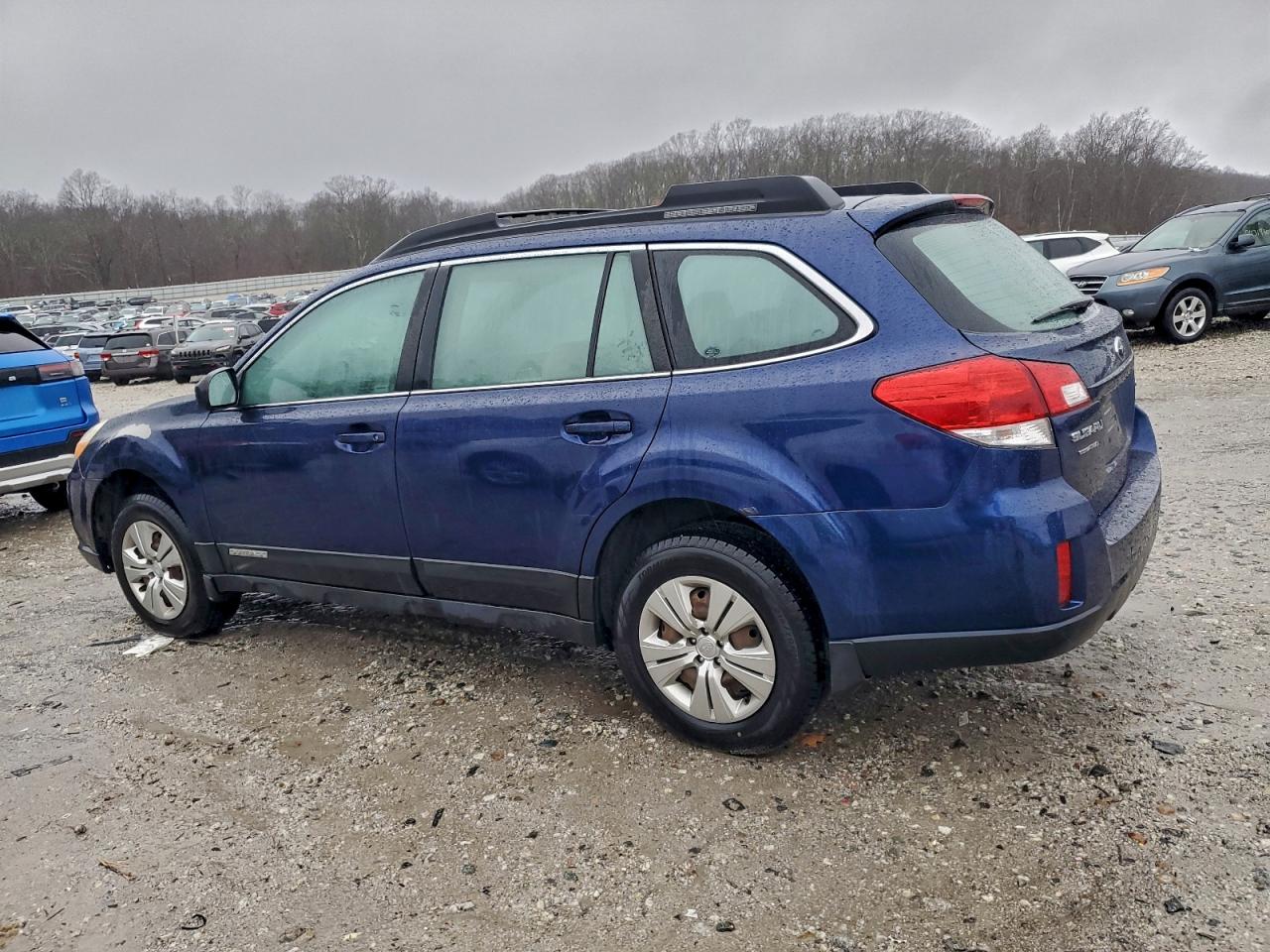 2011 SUBARU OUTBACK 2.5I photo 2