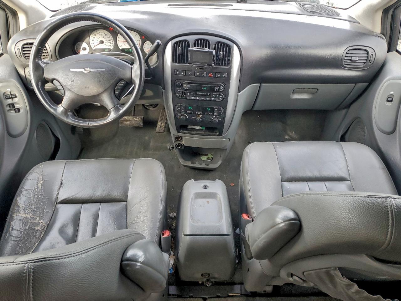 2006 CHRYSLER TOWN & COUNTRY TOURING photo 8