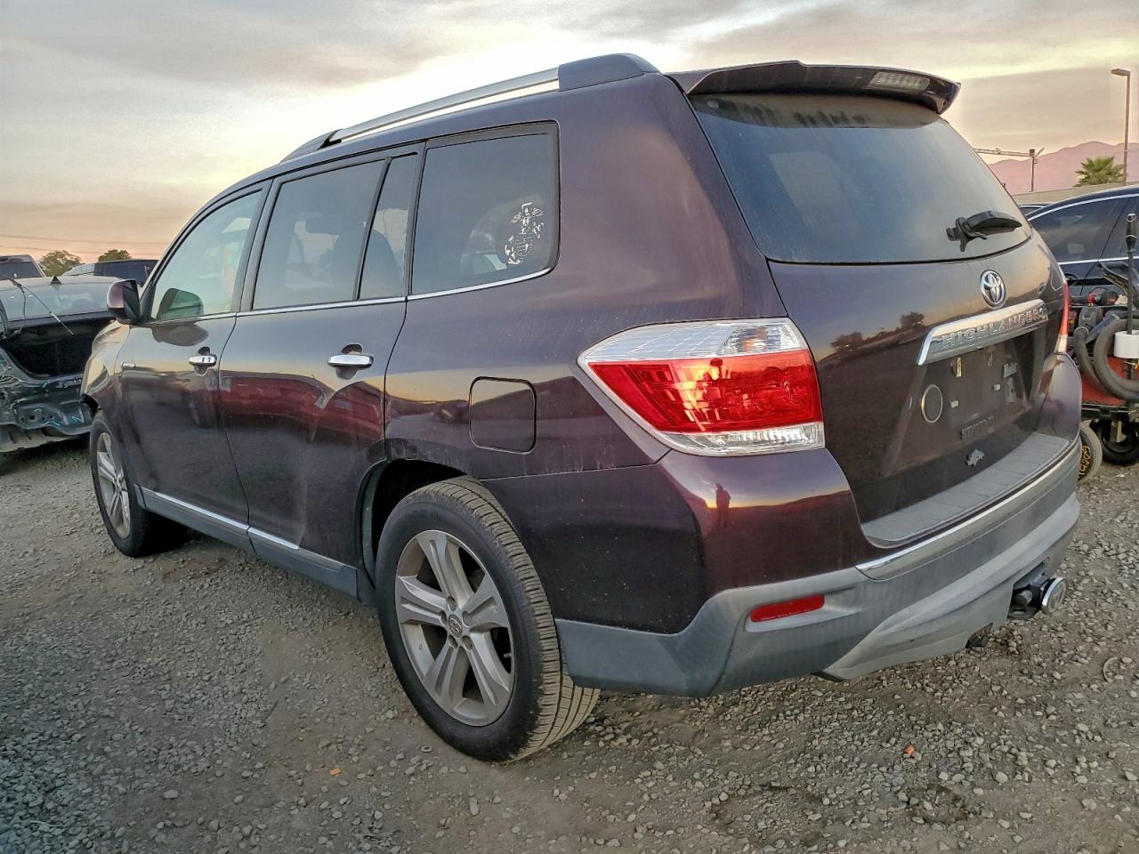2013 TOYOTA HIGHLANDER LIMITED photo 2