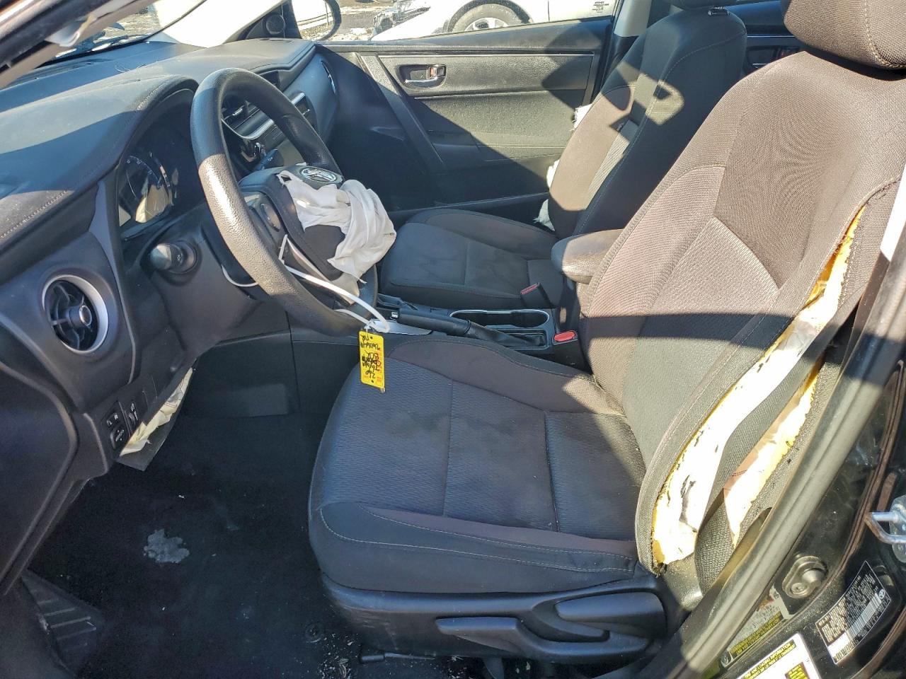 2017 TOYOTA COROLLA L photo 13