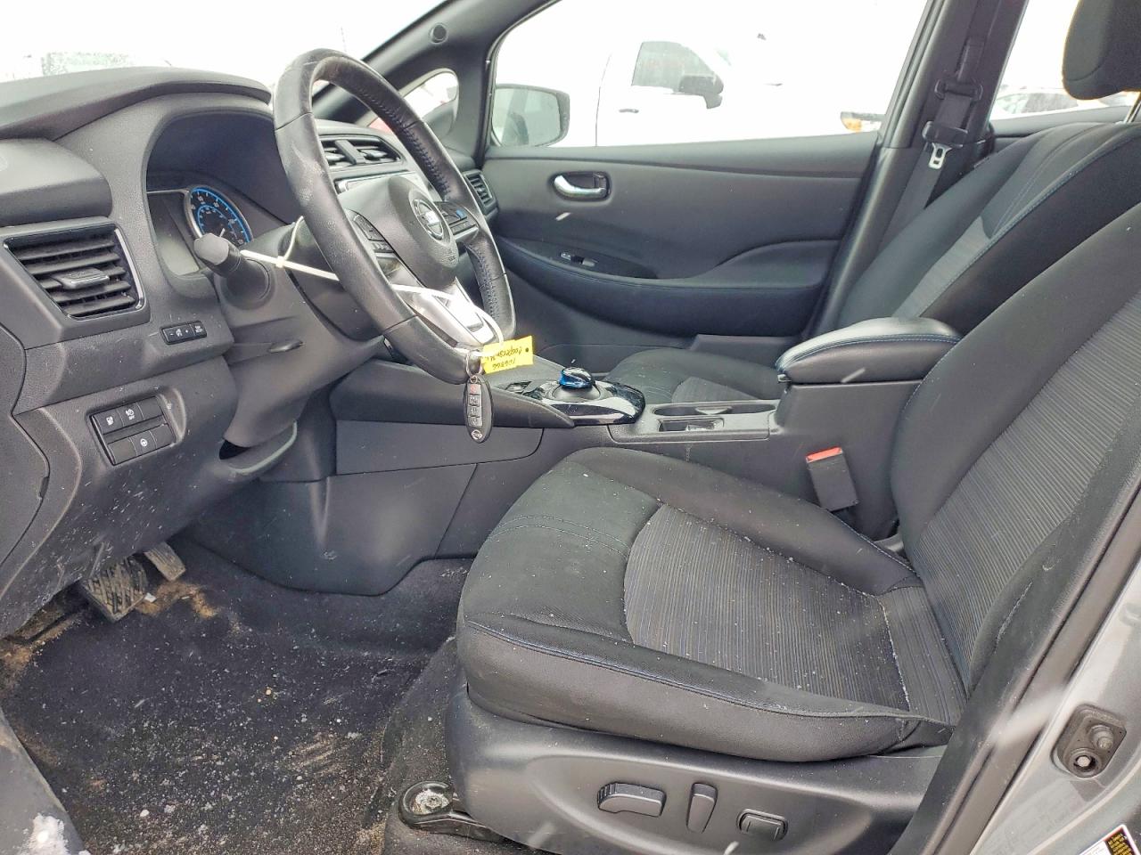 2018 NISSAN LEAF S photo 7