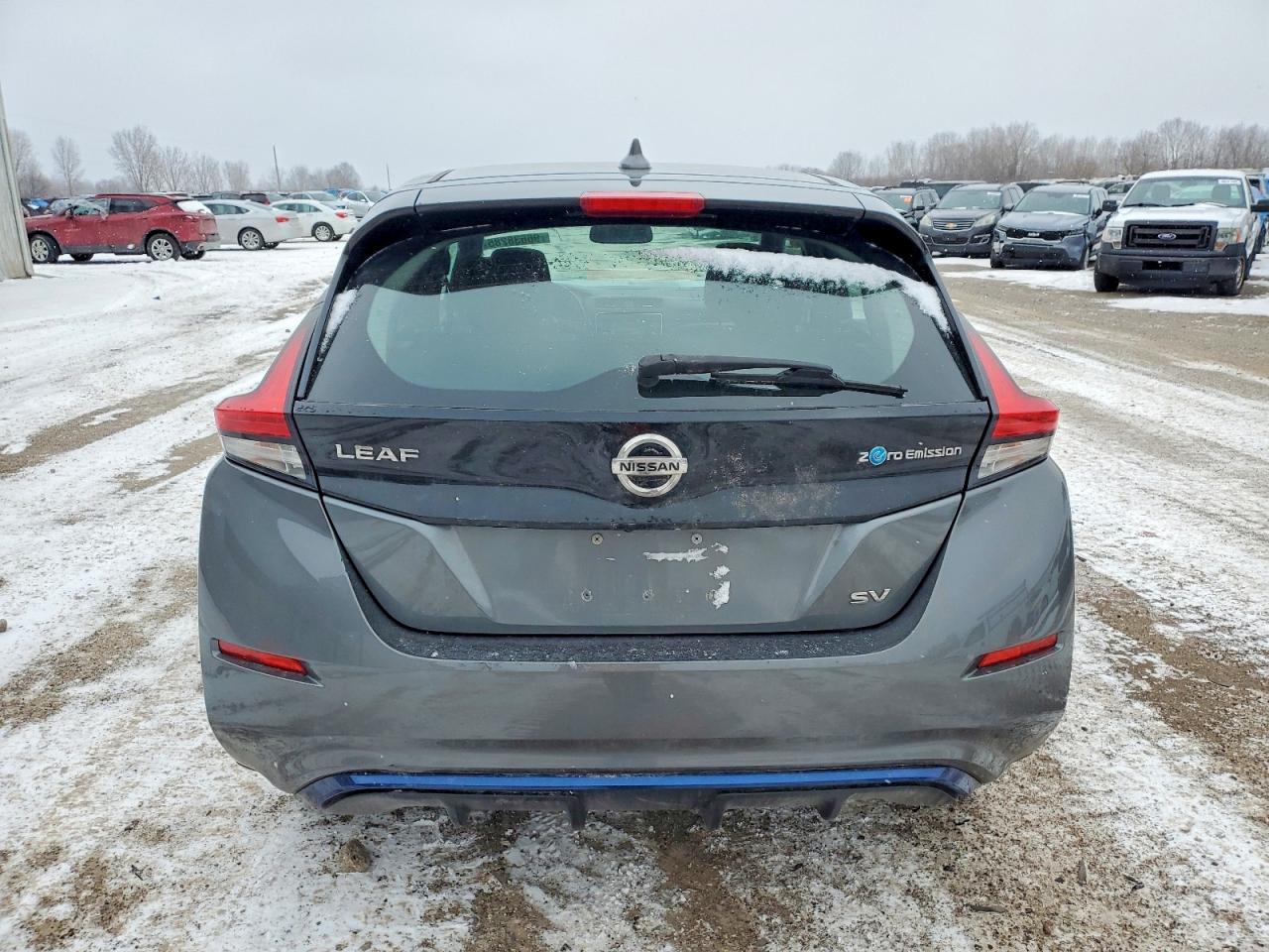 2018 NISSAN LEAF S photo 6