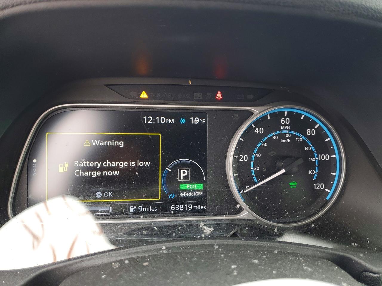 2018 NISSAN LEAF S photo 9