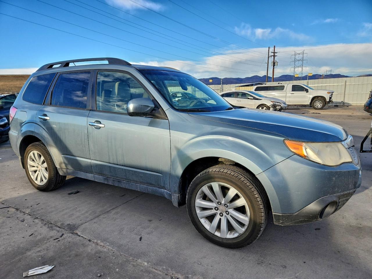 2011 SUBARU FORESTER 2.5X PREMIUM photo 4