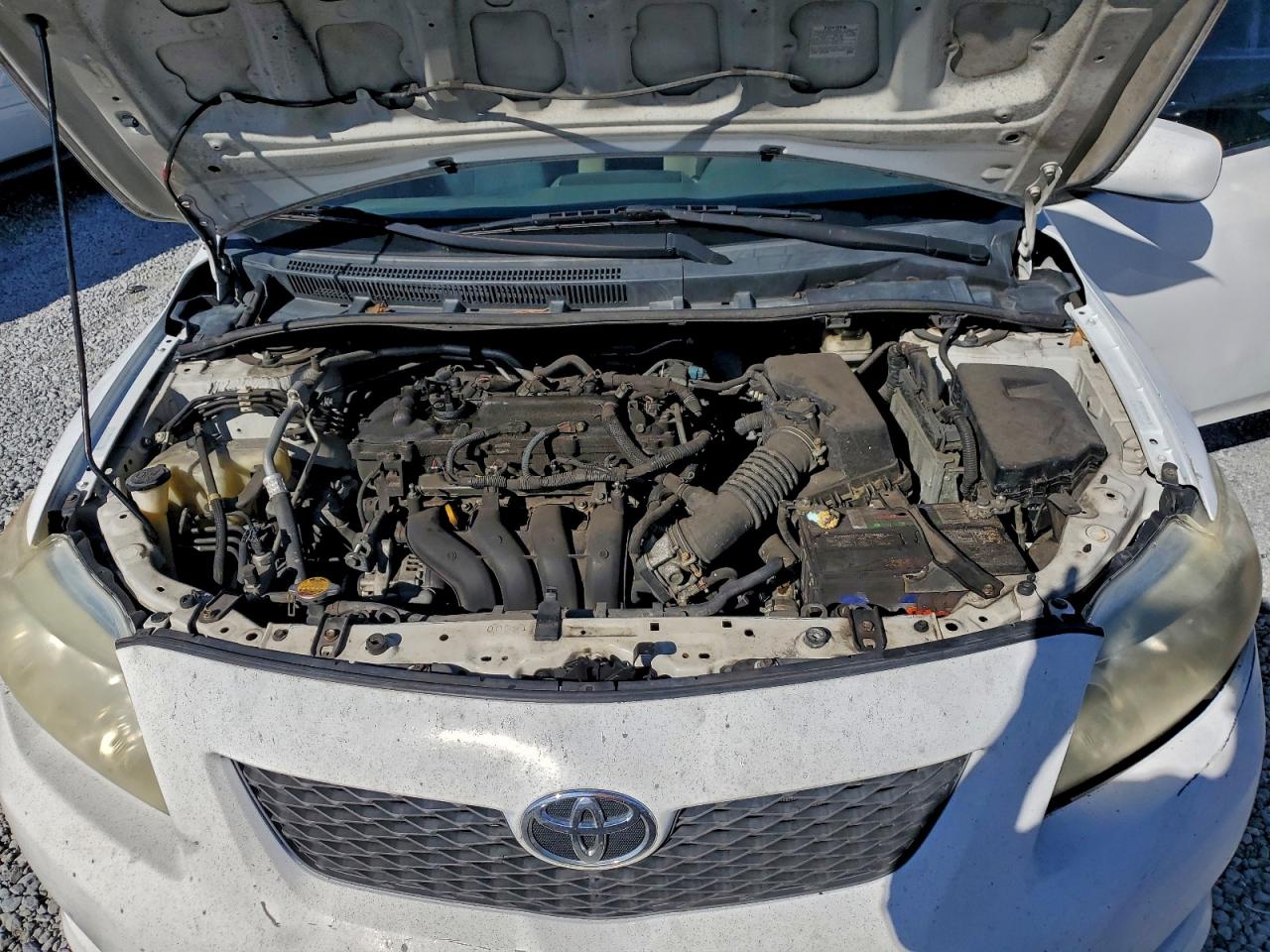 2010 TOYOTA COROLLA BASE photo 11