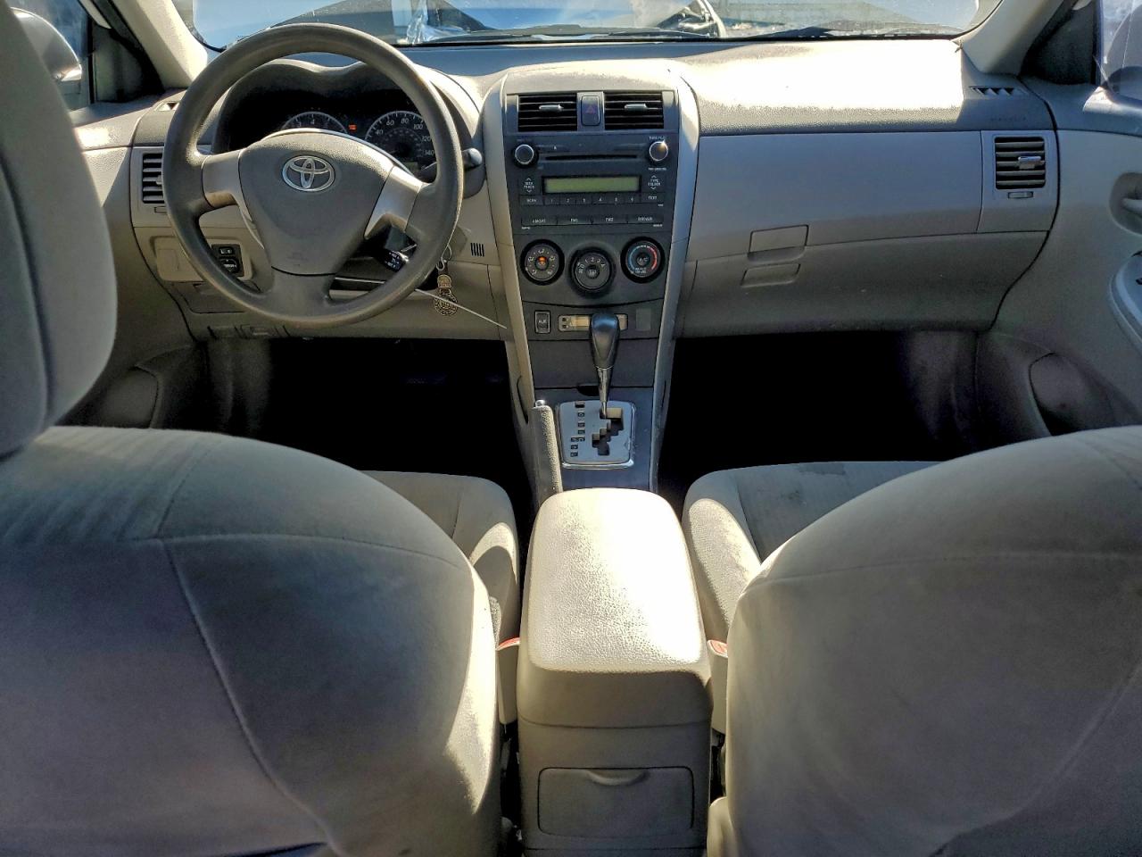 2010 TOYOTA COROLLA BASE photo 8