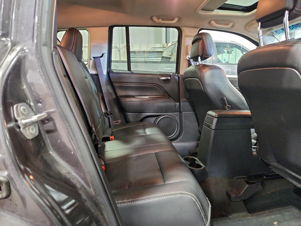 2017 JEEP COMPASS LATITUDE photo 11
