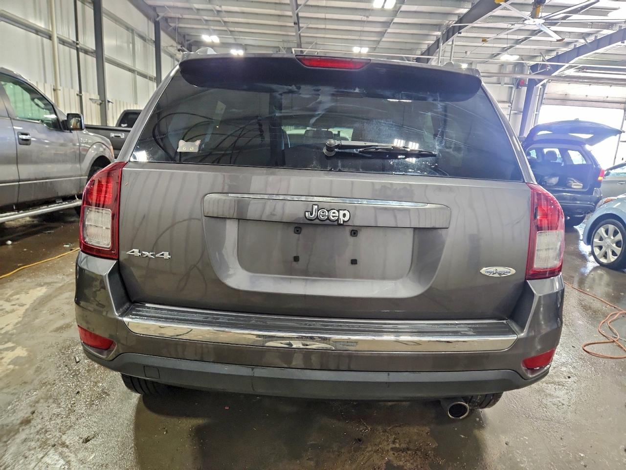 2017 JEEP COMPASS LATITUDE photo 6