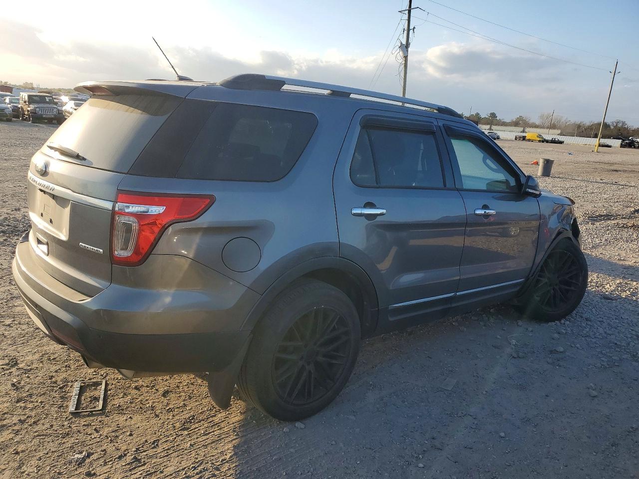 2014 FORD EXPLORER LIMITED photo 3