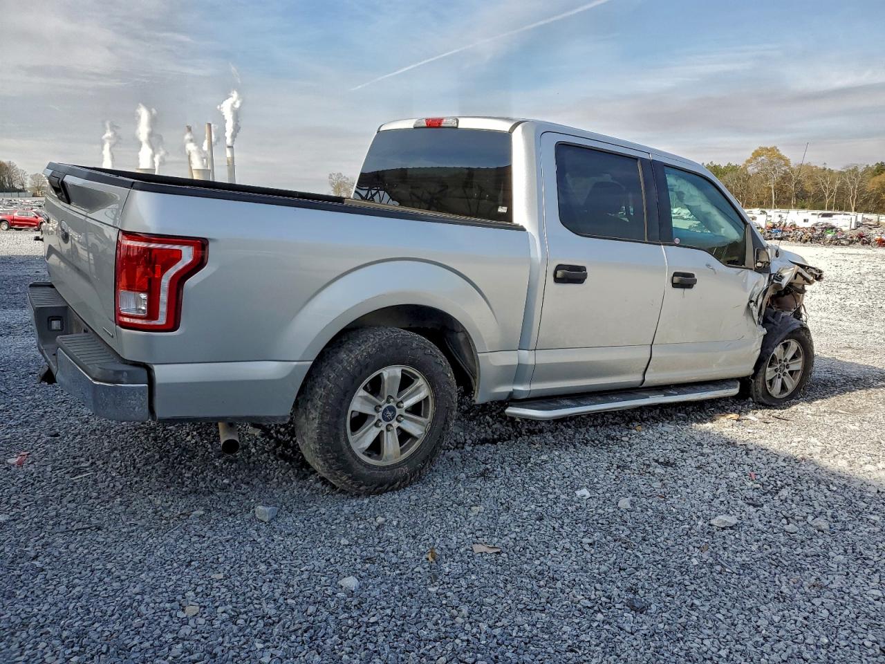 2015 FORD F150 SUPERCREW photo 3