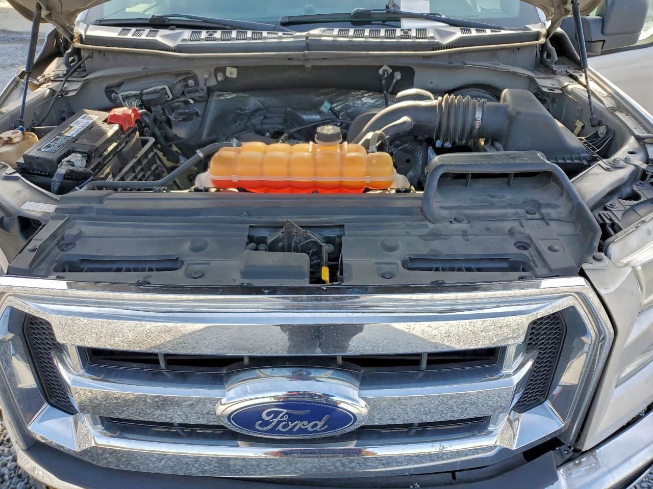 2015 FORD F150 SUPERCREW photo 11