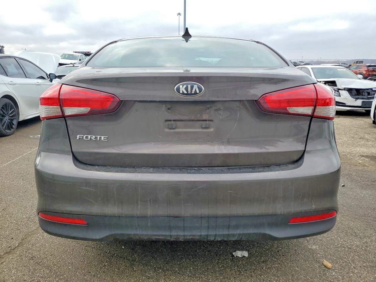 2018 KIA FORTE LX photo 6