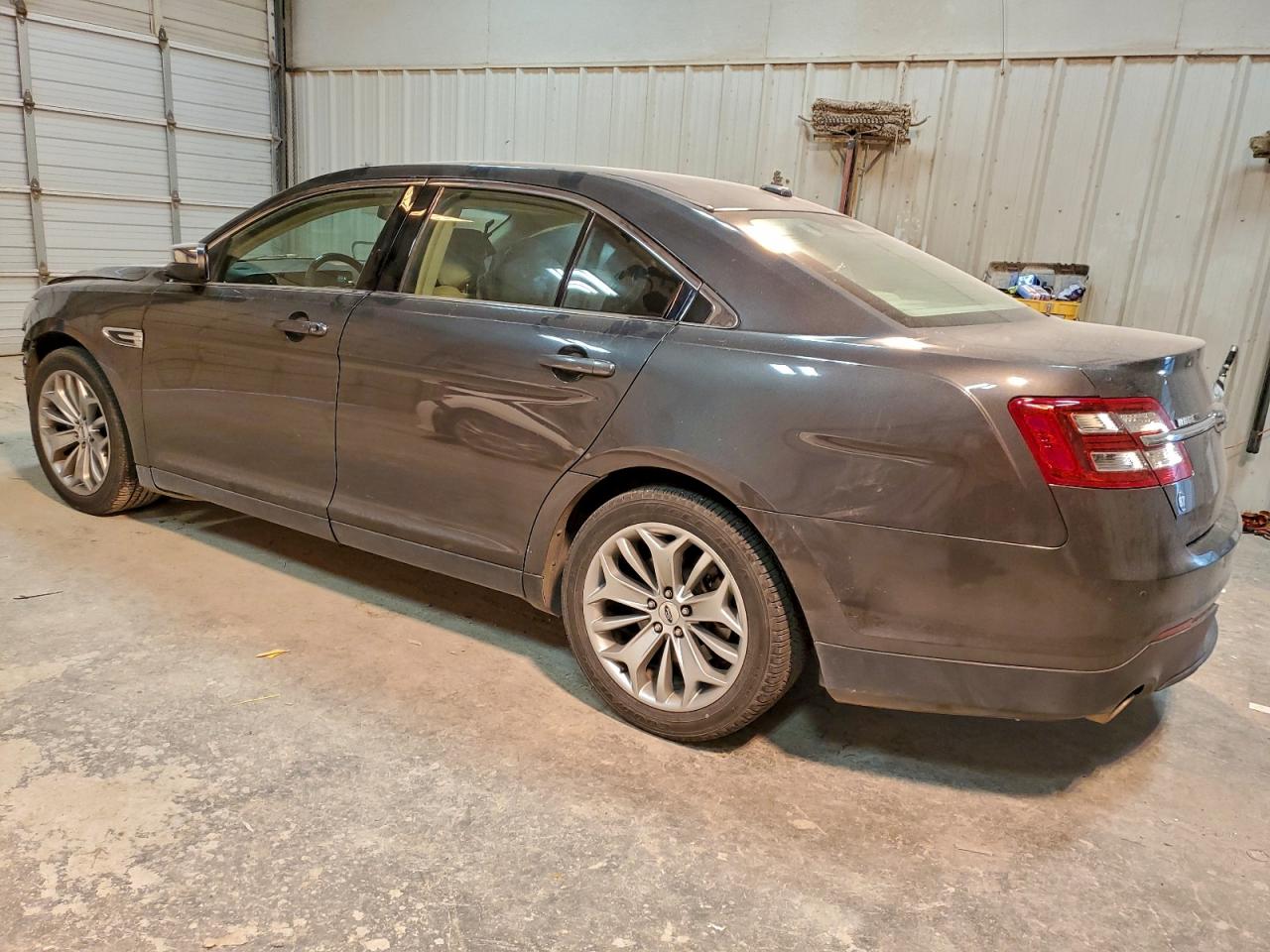 2016 FORD TAURUS LIMITED photo 2