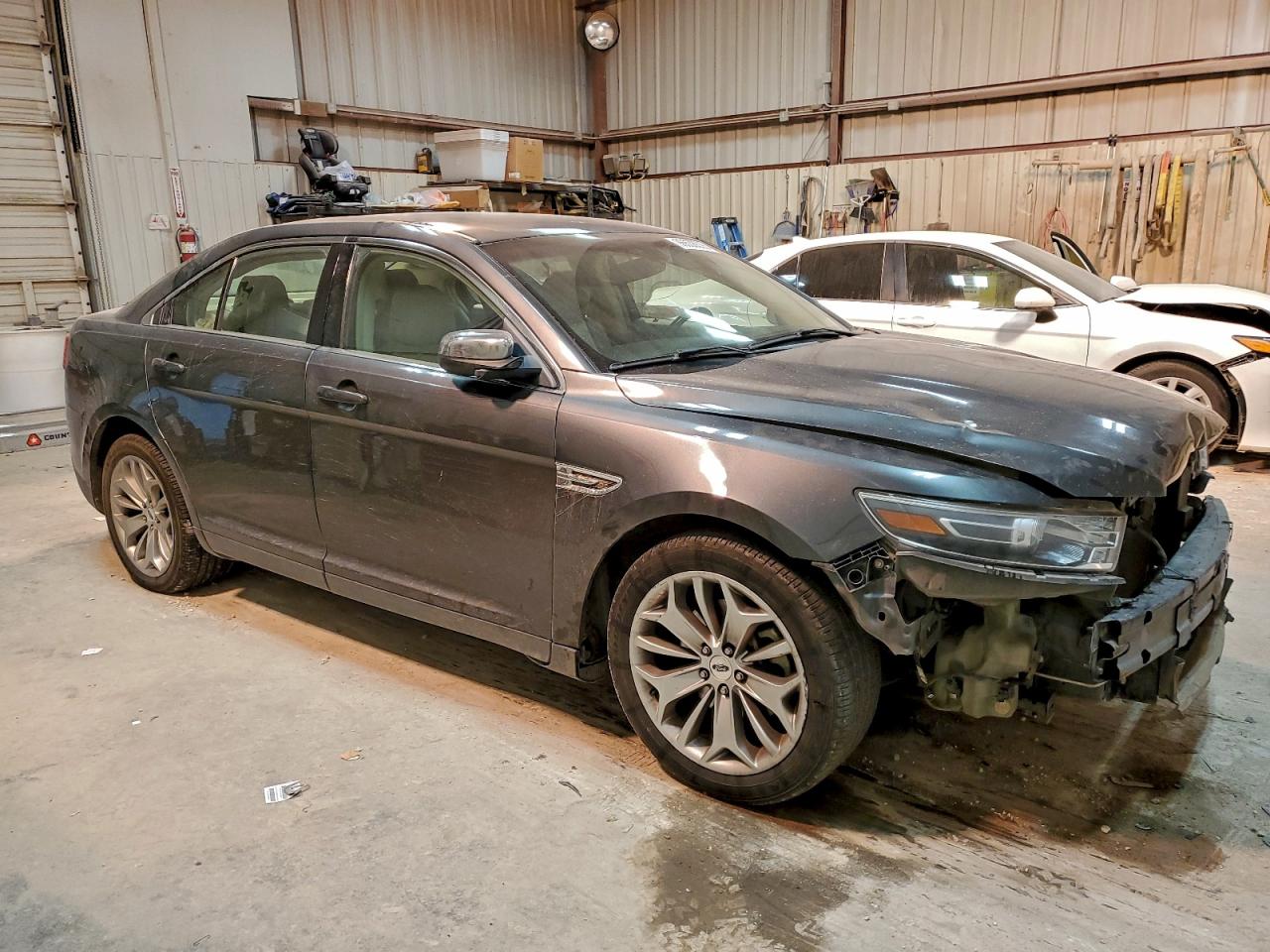 2016 FORD TAURUS LIMITED photo 4
