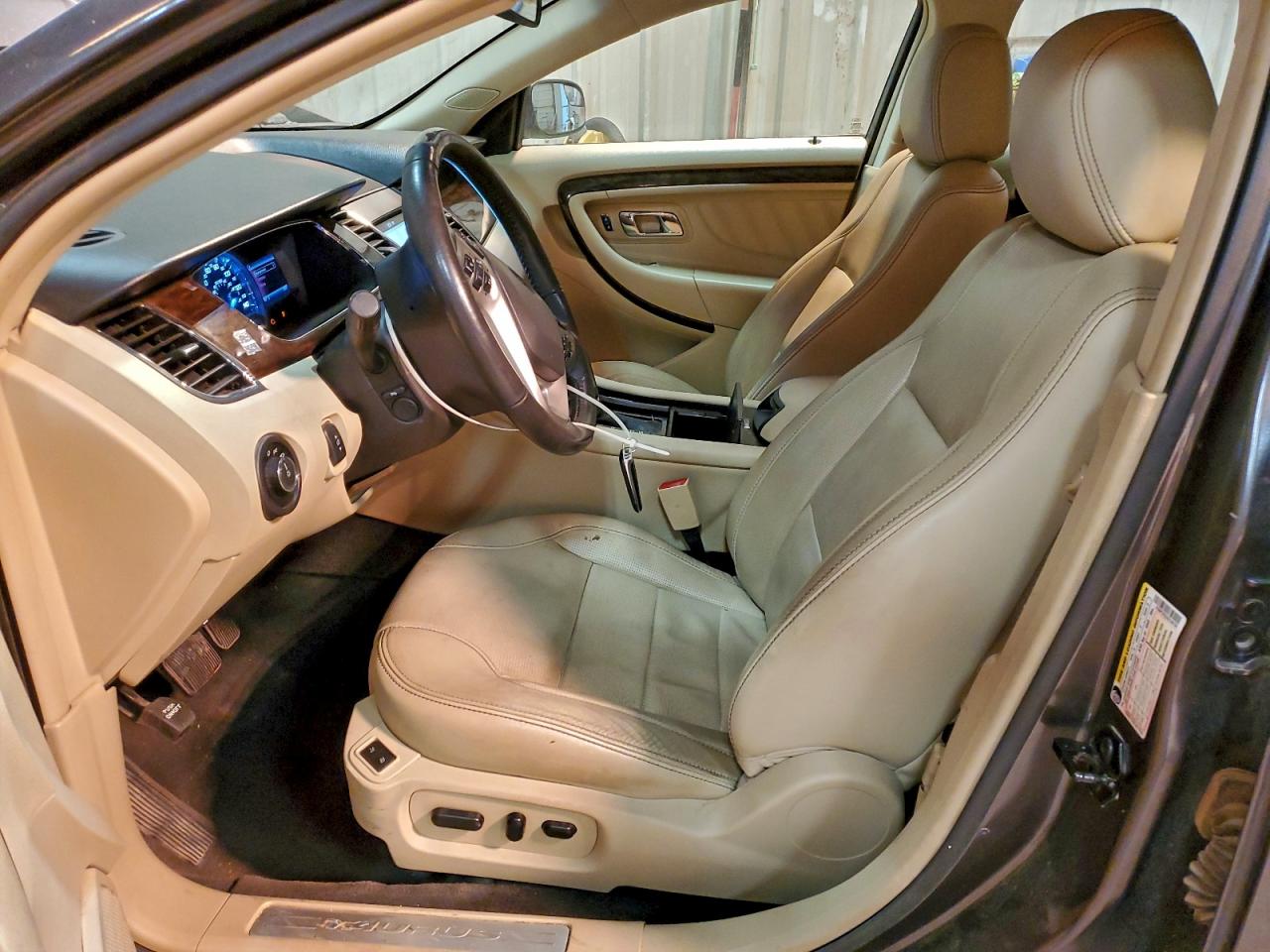 2016 FORD TAURUS LIMITED photo 7