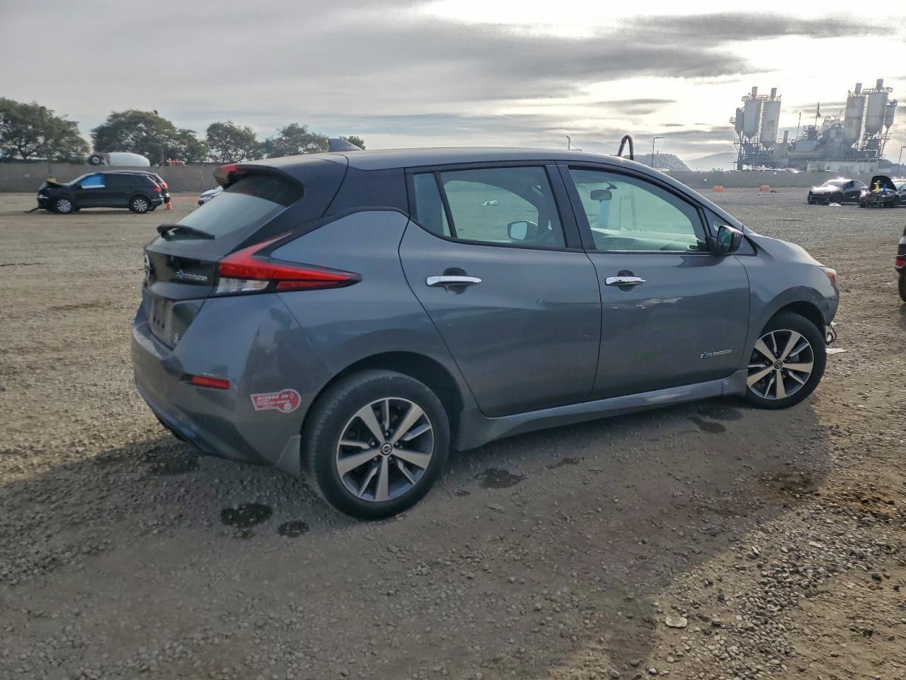 2019 NISSAN LEAF S PLUS photo 3