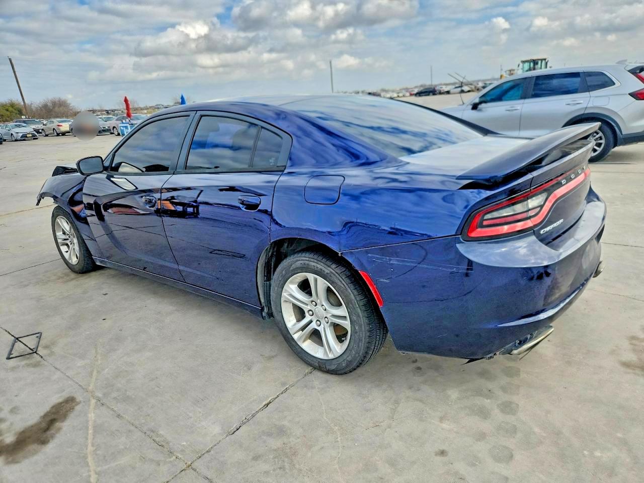 2015 DODGE CHARGER SE photo 2