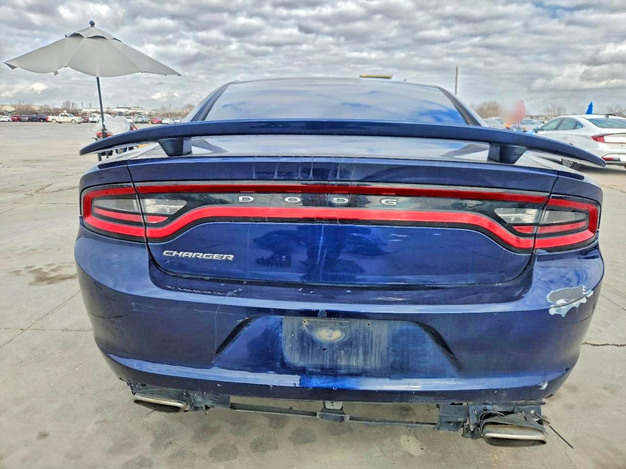 2015 DODGE CHARGER SE photo 6