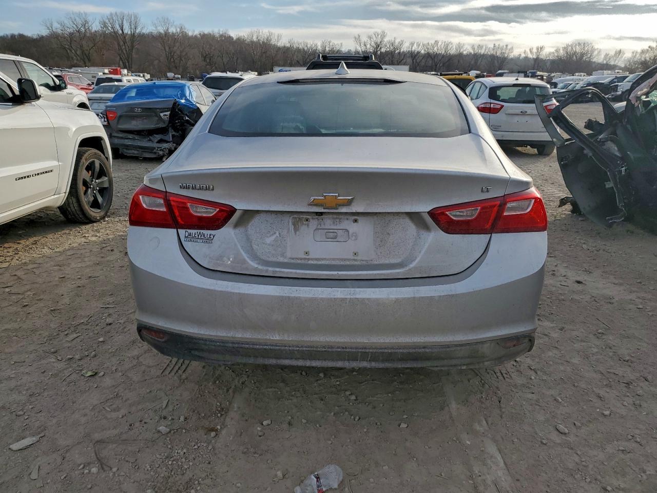 2016 CHEVROLET MALIBU LT photo 6