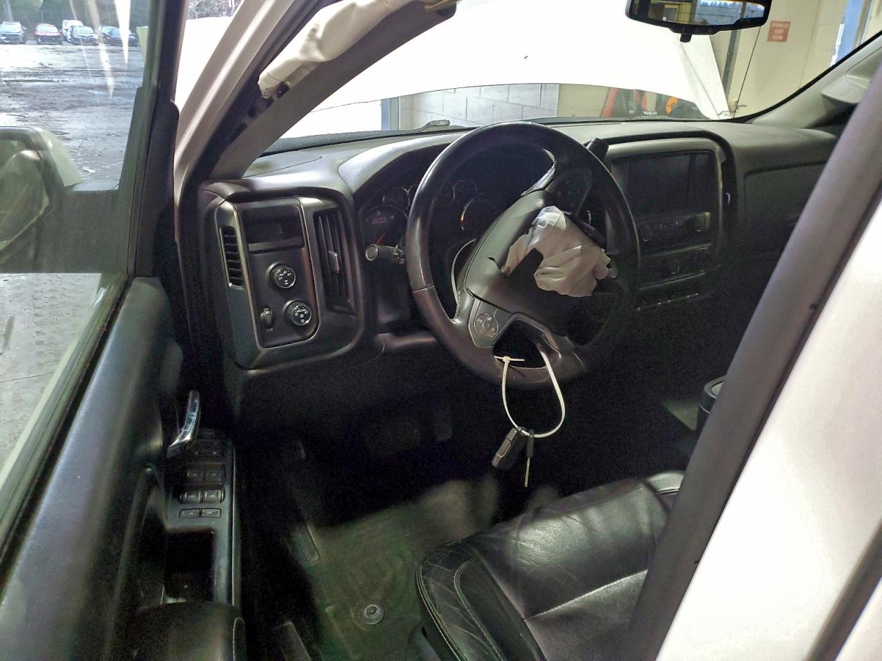 2016 CHEVROLET SILVERADO K1500 LT photo 8