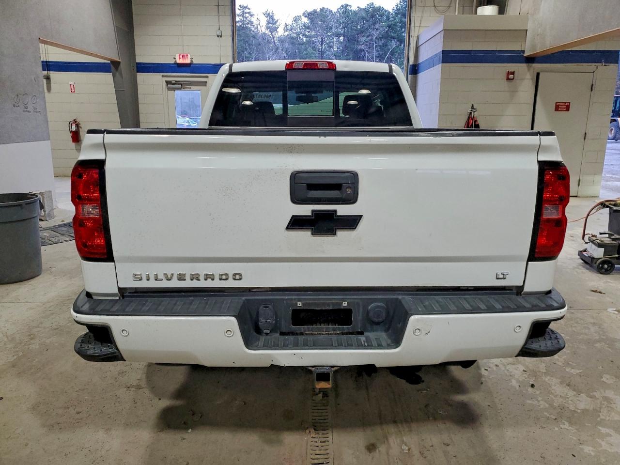 2016 CHEVROLET SILVERADO K1500 LT photo 6