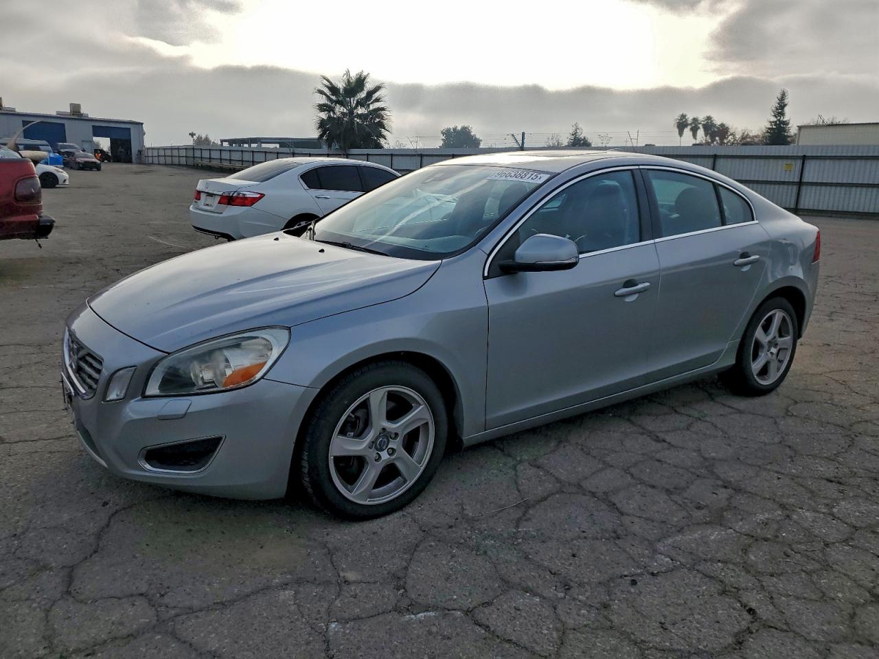 2013 VOLVO S60