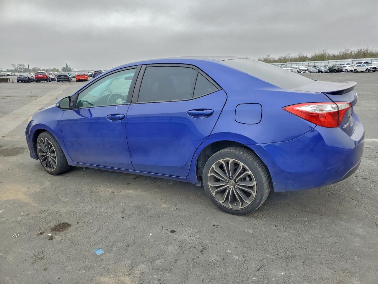2016 TOYOTA COROLLA L photo 2