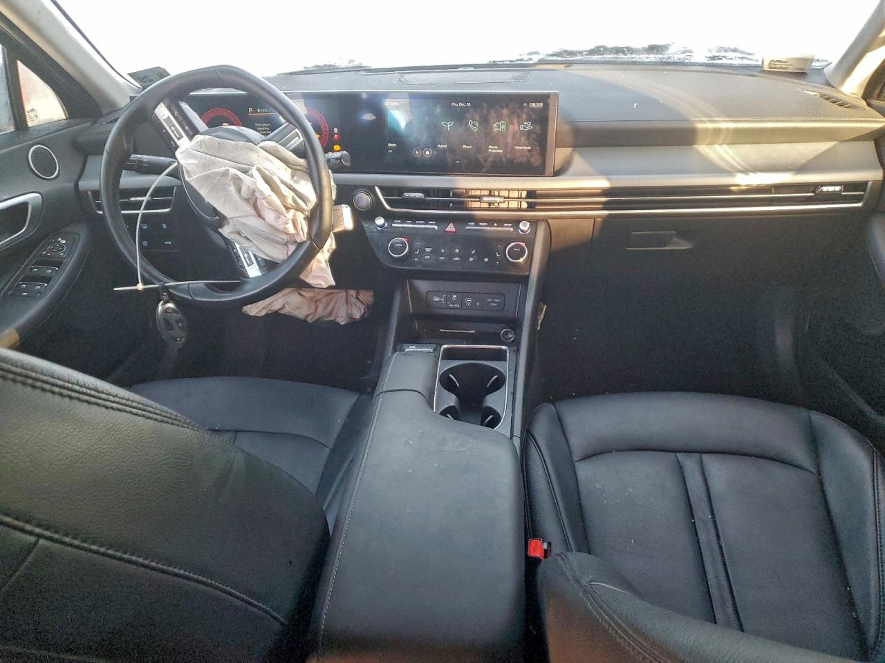 2024 HYUNDAI SONATA HYBRID photo 8