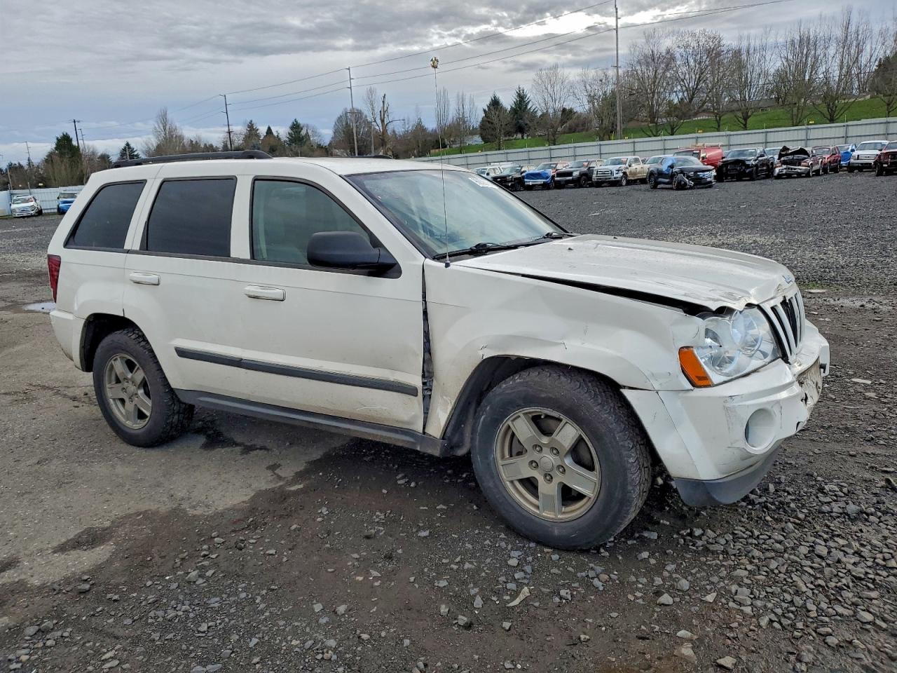 2007 JEEP GRAND CHEROKEE LAREDO photo 4