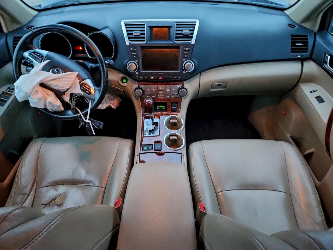 2011 TOYOTA HIGHLANDER LIMITED photo 8