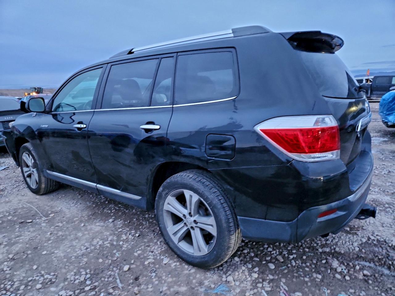 2011 TOYOTA HIGHLANDER LIMITED photo 2