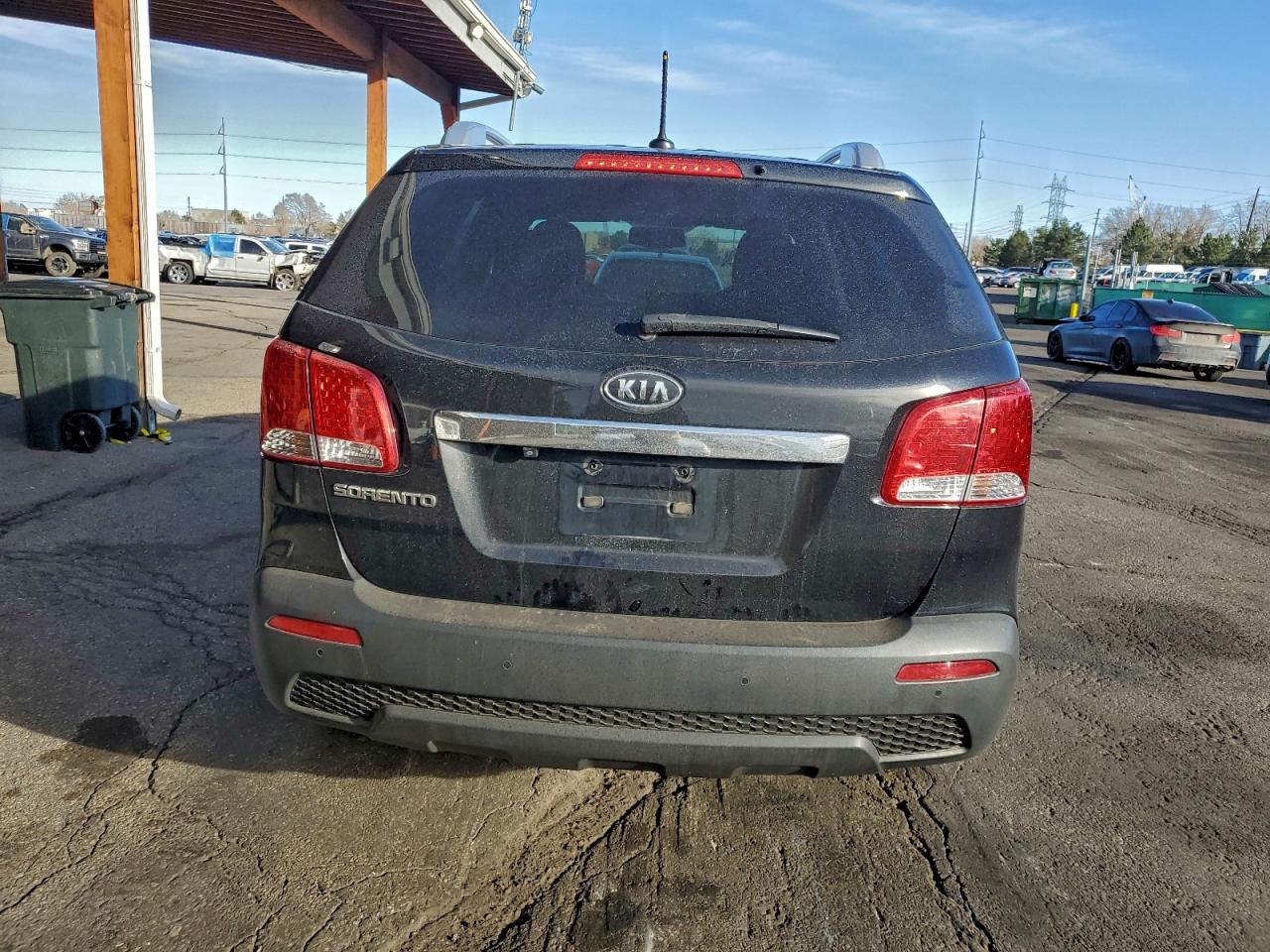 2011 KIA SORENTO LX photo 6