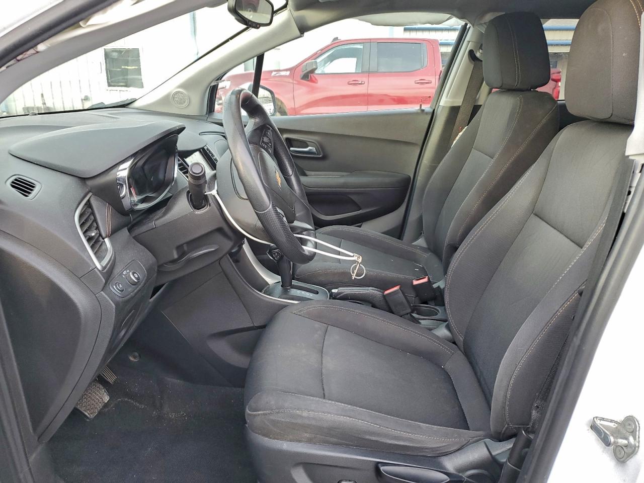 2018 CHEVROLET TRAX 1LT photo 7