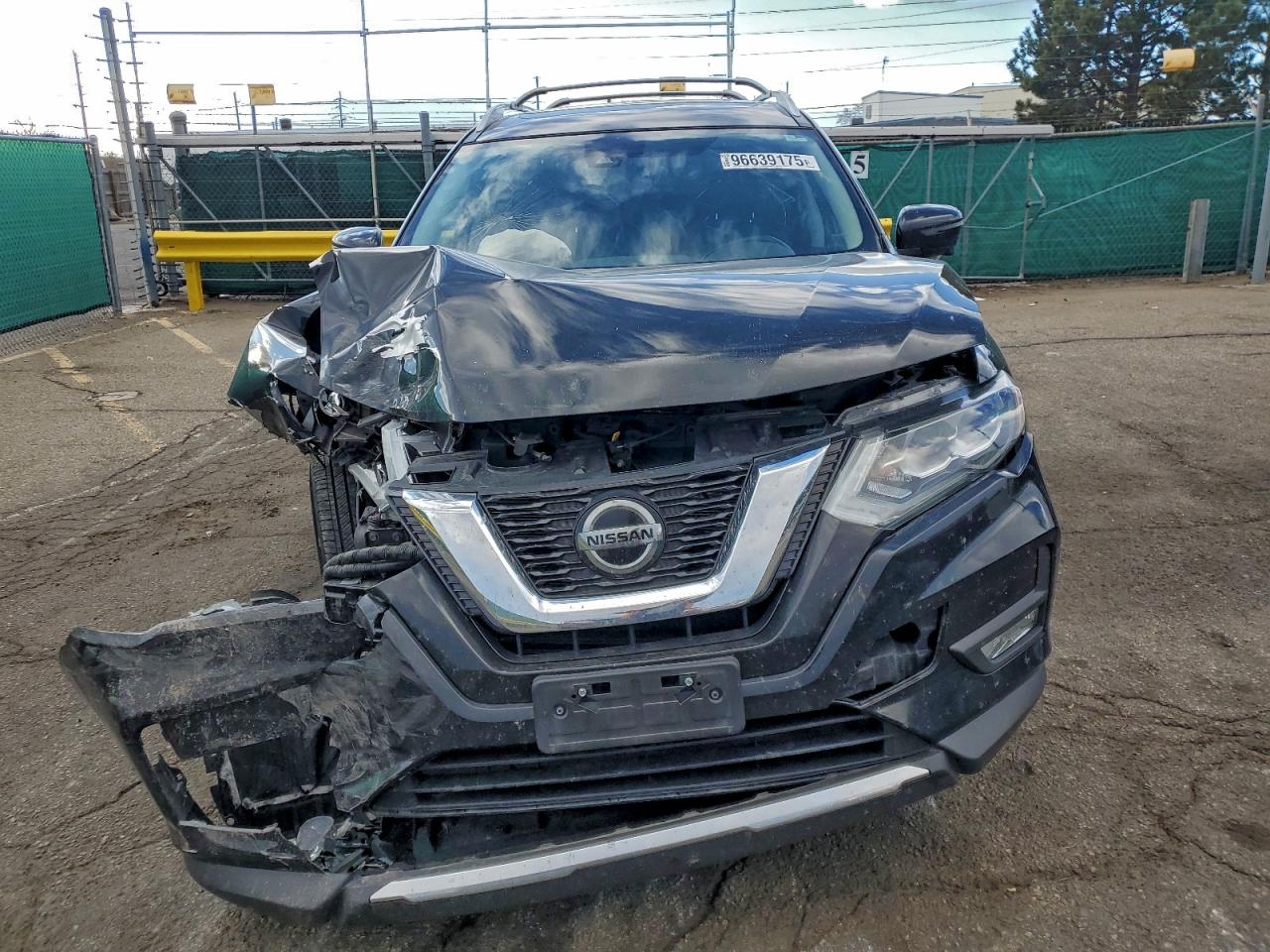 2018 NISSAN ROGUE S photo 5