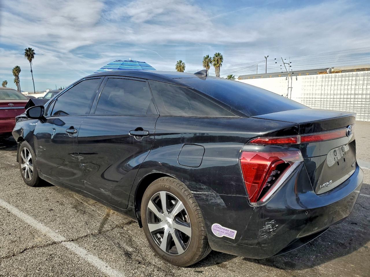 2018 TOYOTA MIRAI photo 2