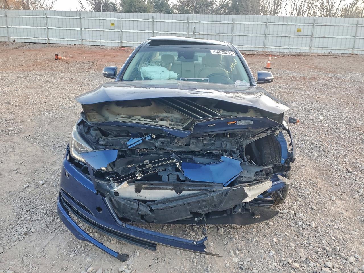 2015 HYUNDAI GENESIS 3.8L photo 5