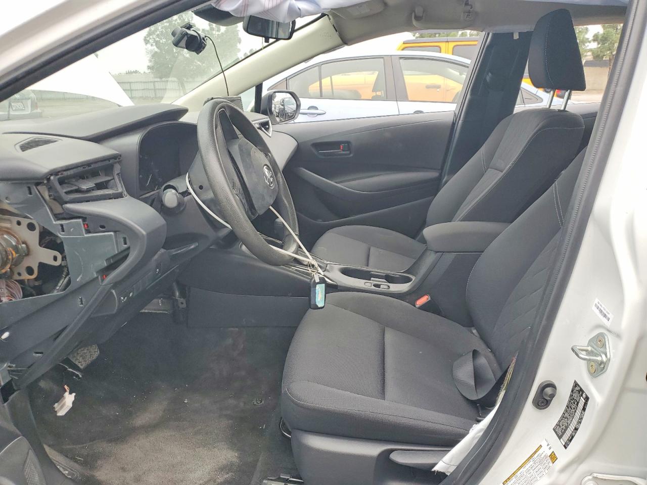 2025 TOYOTA COROLLA LE photo 7