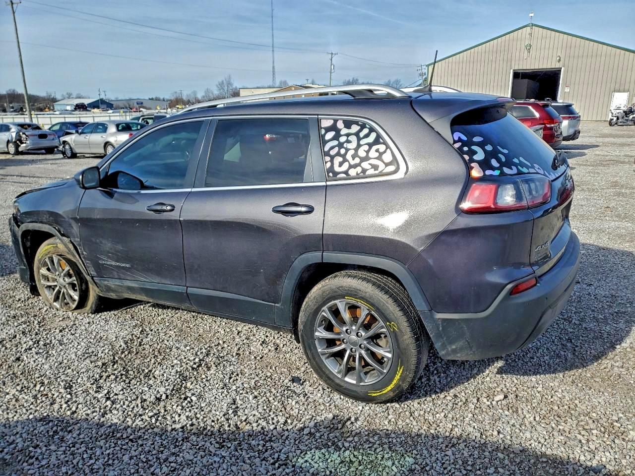 2021 JEEP CHEROKEE LATITUDE PLUS photo 2