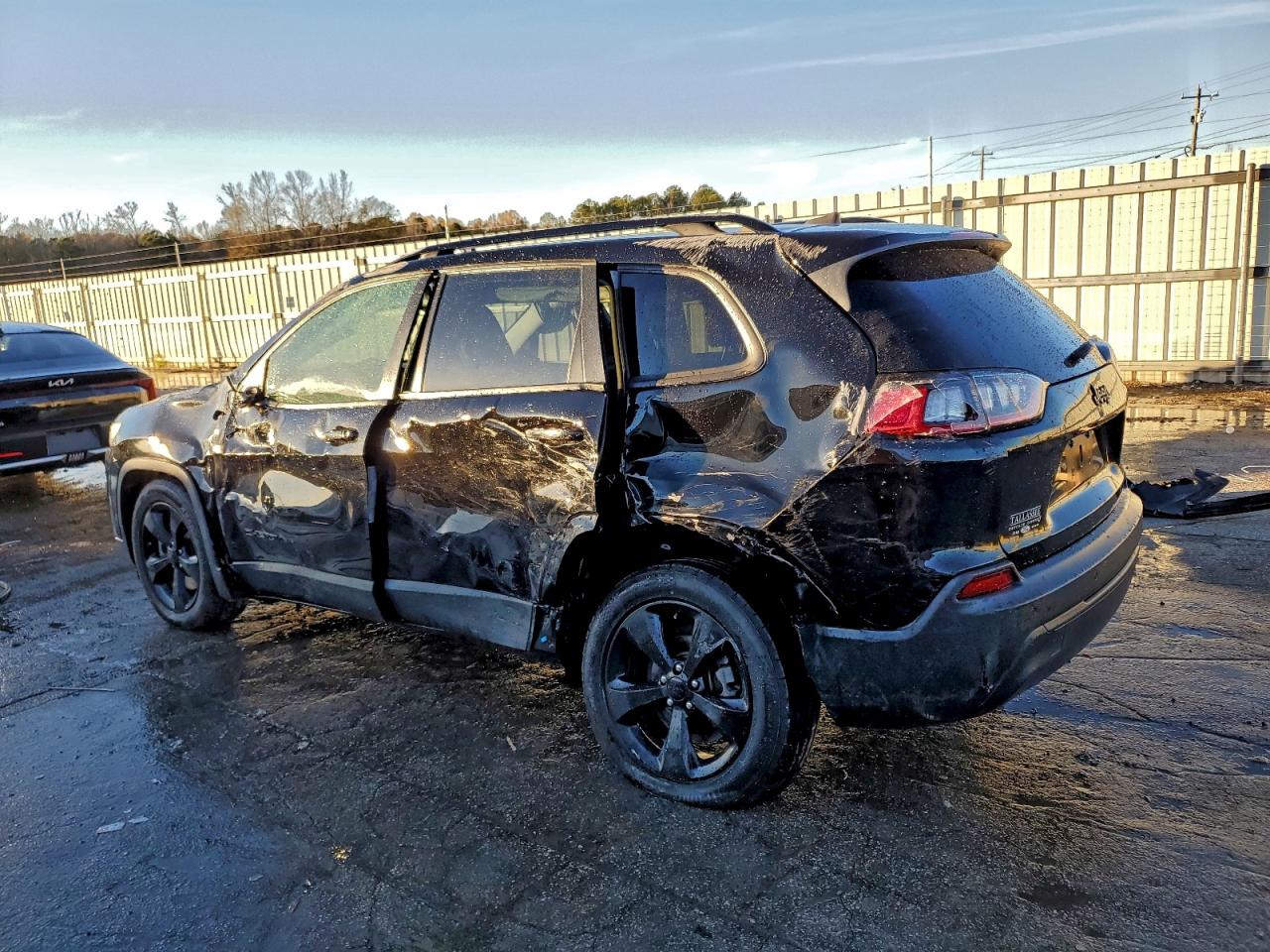 2021 JEEP CHEROKEE LATITUDE PLUS photo 2