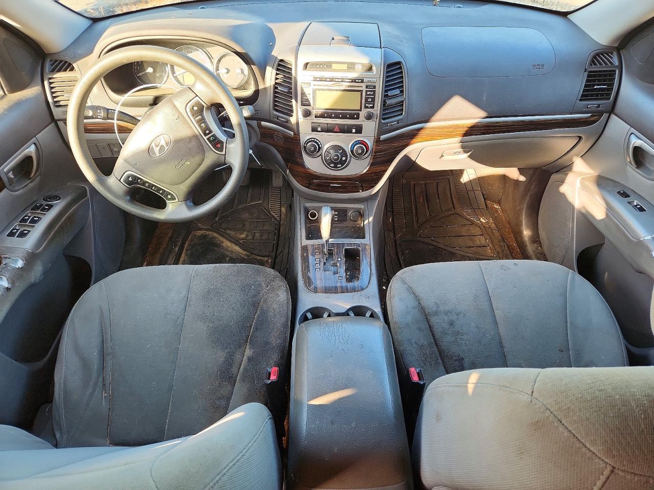 2010 HYUNDAI SANTA FE GLS photo 8