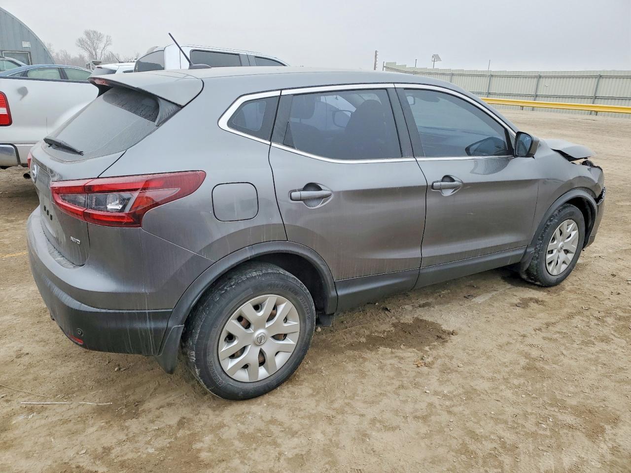2020 NISSAN ROGUE SPORT S photo 3