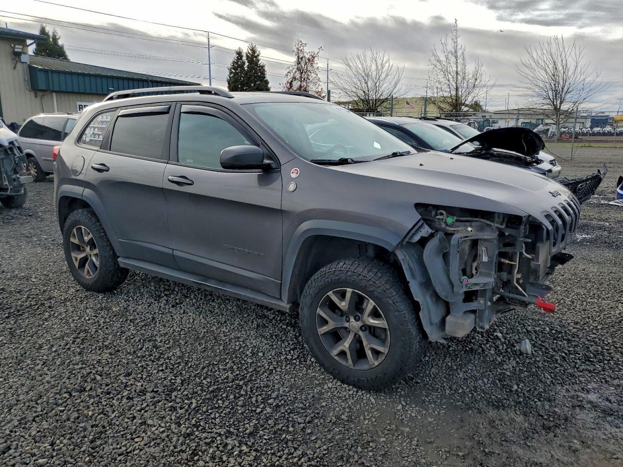 2018 JEEP CHEROKEE TRAILHAWK photo 4