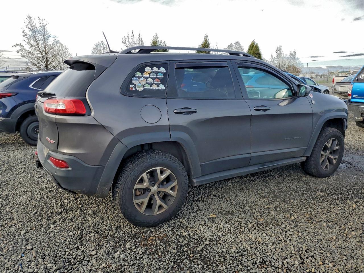 2018 JEEP CHEROKEE TRAILHAWK photo 3