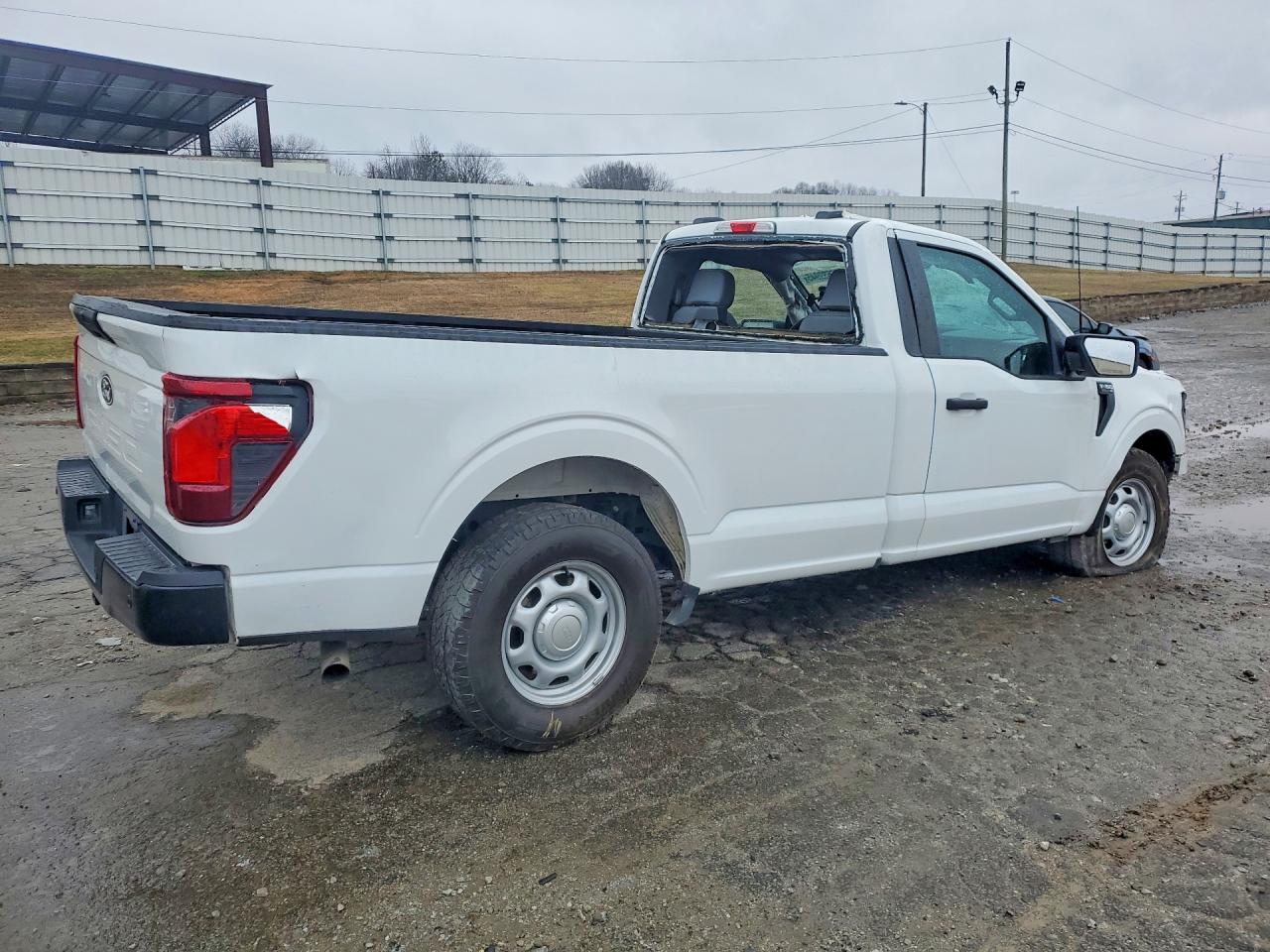 2024 FORD F150 XL photo 3