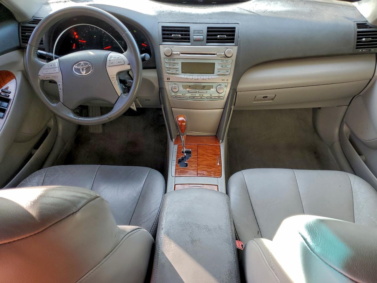 2009 TOYOTA CAMRY BASE photo 8