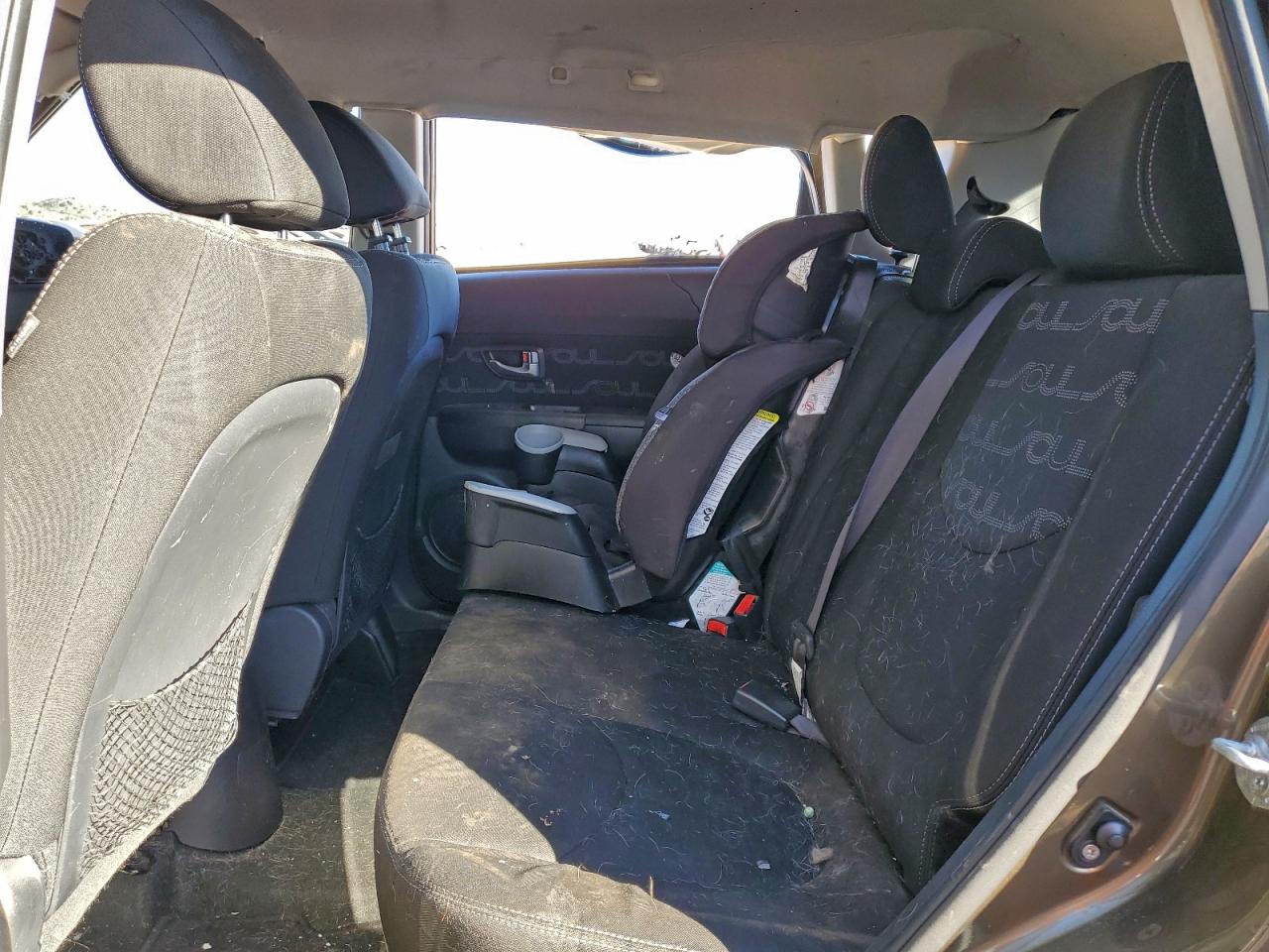 2012 KIA SOUL + photo 10