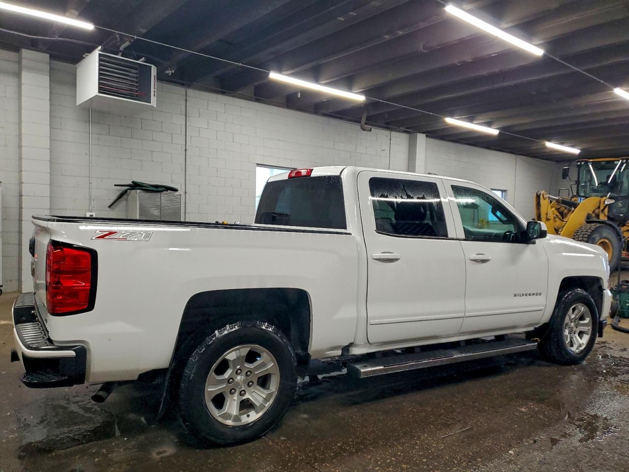 2017 CHEVROLET SILVERADO K1500 LT photo 3